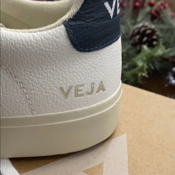 veja gym shoes